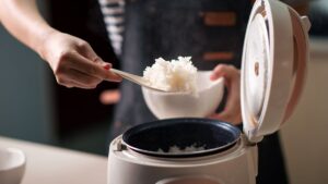 5 Things You Need To Know About Electric Rice Cookers