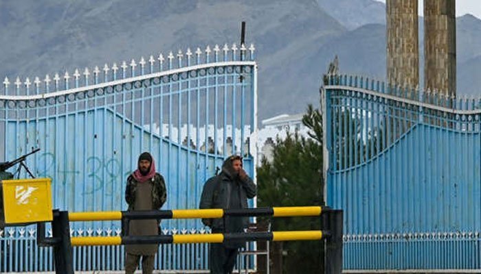 Afghan universities reopen with a stream of women