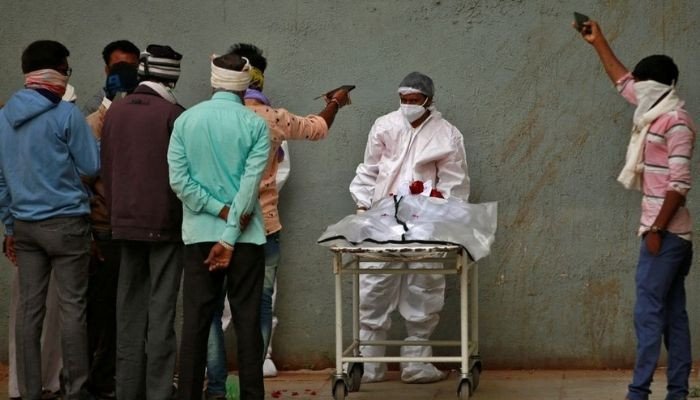India’s COVID death toll exceeds 500,000, analysts claim to be higher