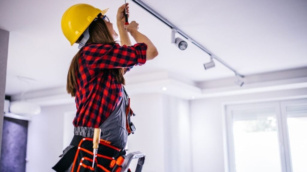 5 Reasons Why Hiring an Electrician is Necessary