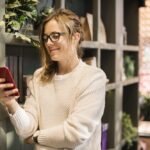 Various Pros and Cons of Using Facebook