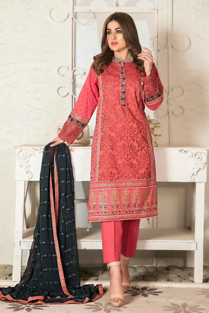 Pakistan’s suits are the perfect blend of style and comfort!