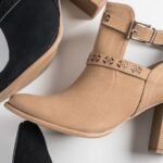 Eight reasons why sneakers are the best footwear for women