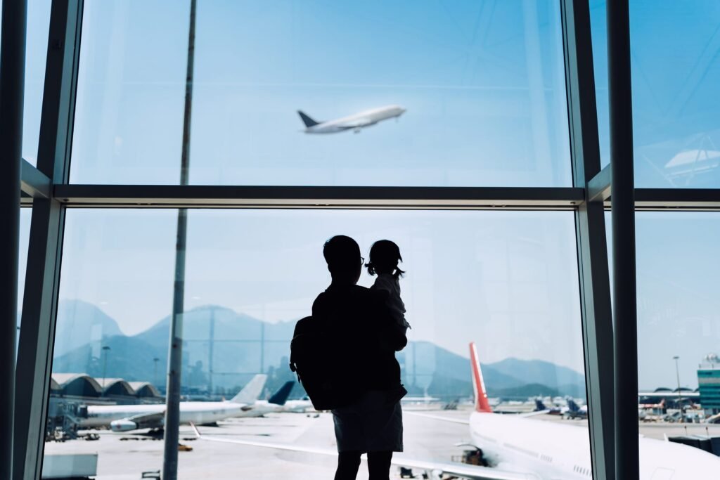 5 Tips for Saving on Air Travel During the Holidays
