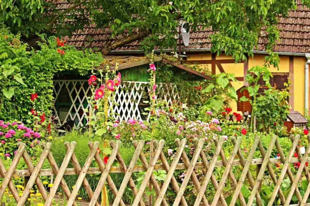 Garden fencing
