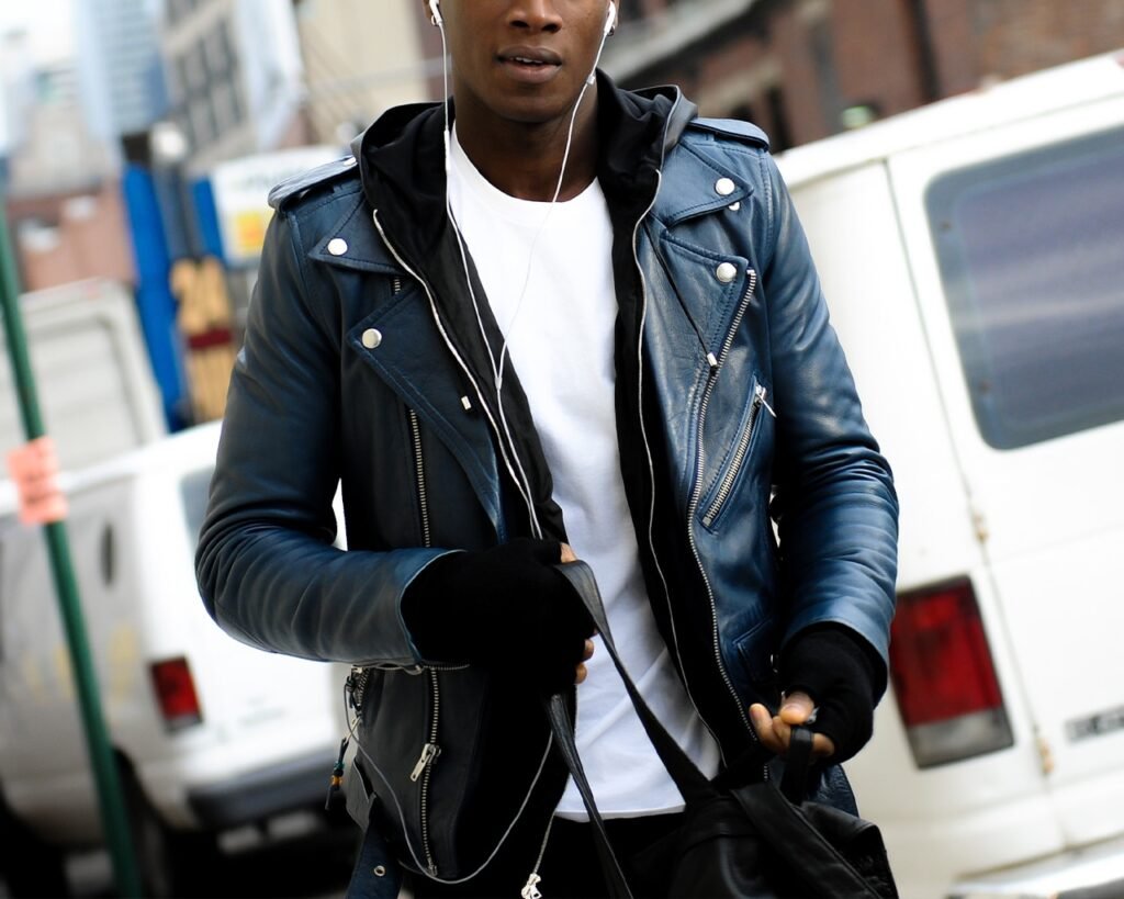 Why Men Should Choose Leather Vest for Their Lifestyle?