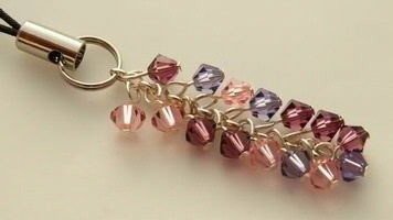 How to make a trendy phone chain at home