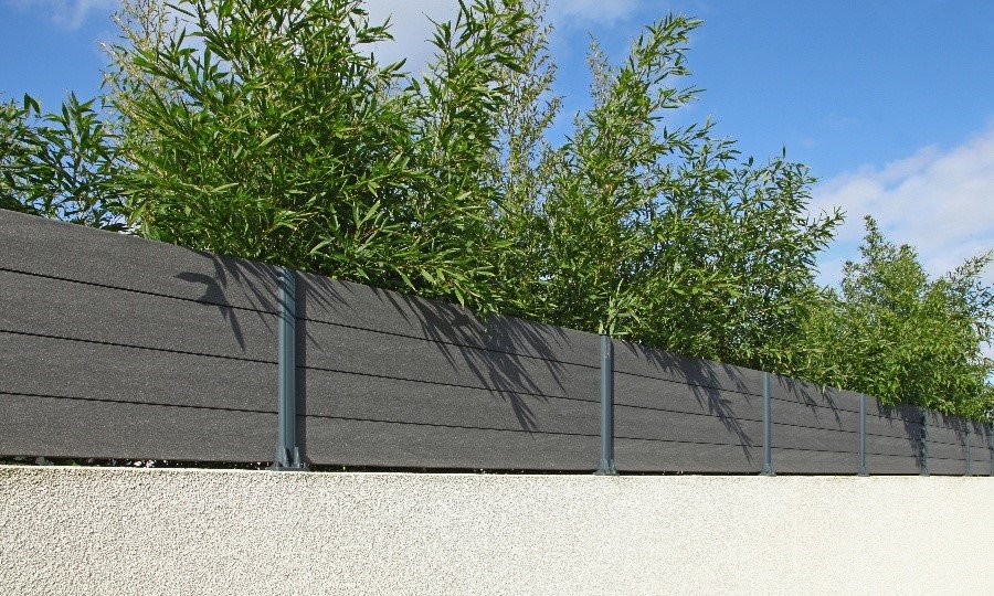 Wood vs. composite fencing
