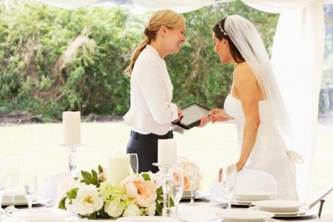 4 Things To Consider When Choosing a Wedding Planner