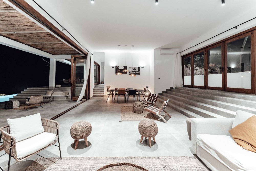 7 Signs That Your Home May Have an Underlying Problem