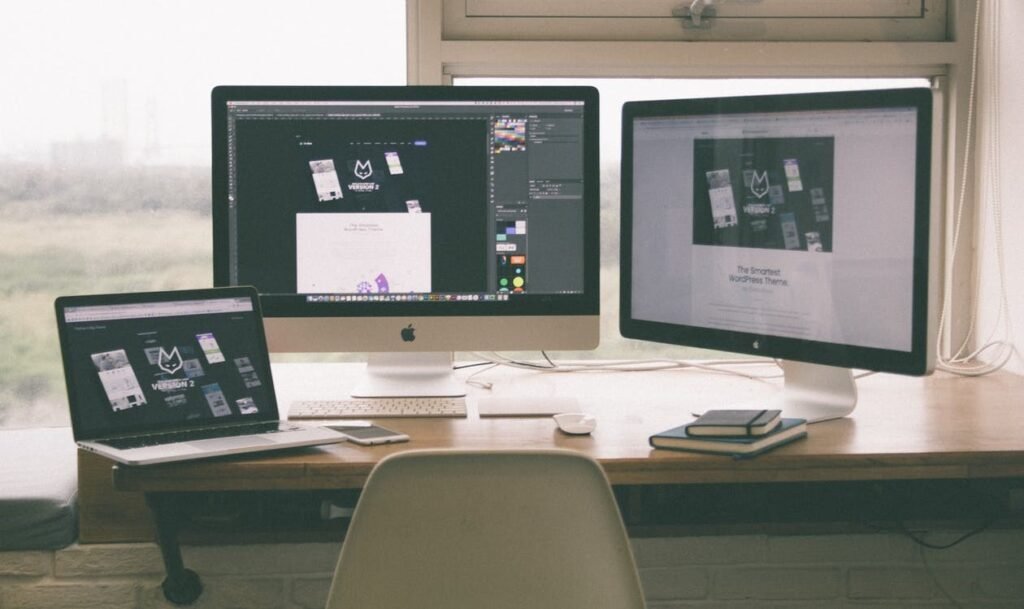 8 Tips to Leverage Tech to Boost Your Online Presence