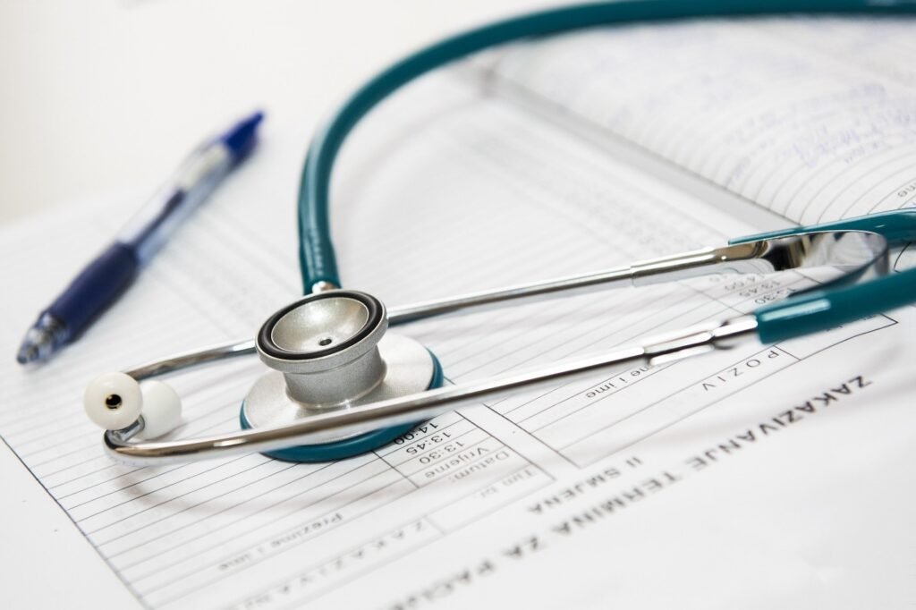 Some tips for keeping employees safe at medical institutions