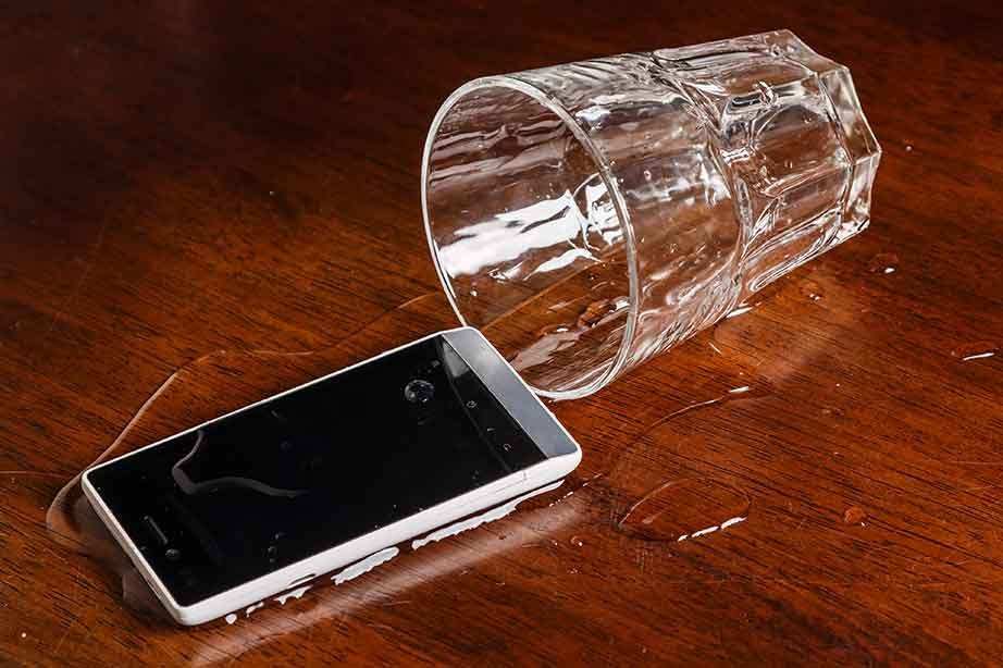 Can a cell phone be repaired from water damage?
