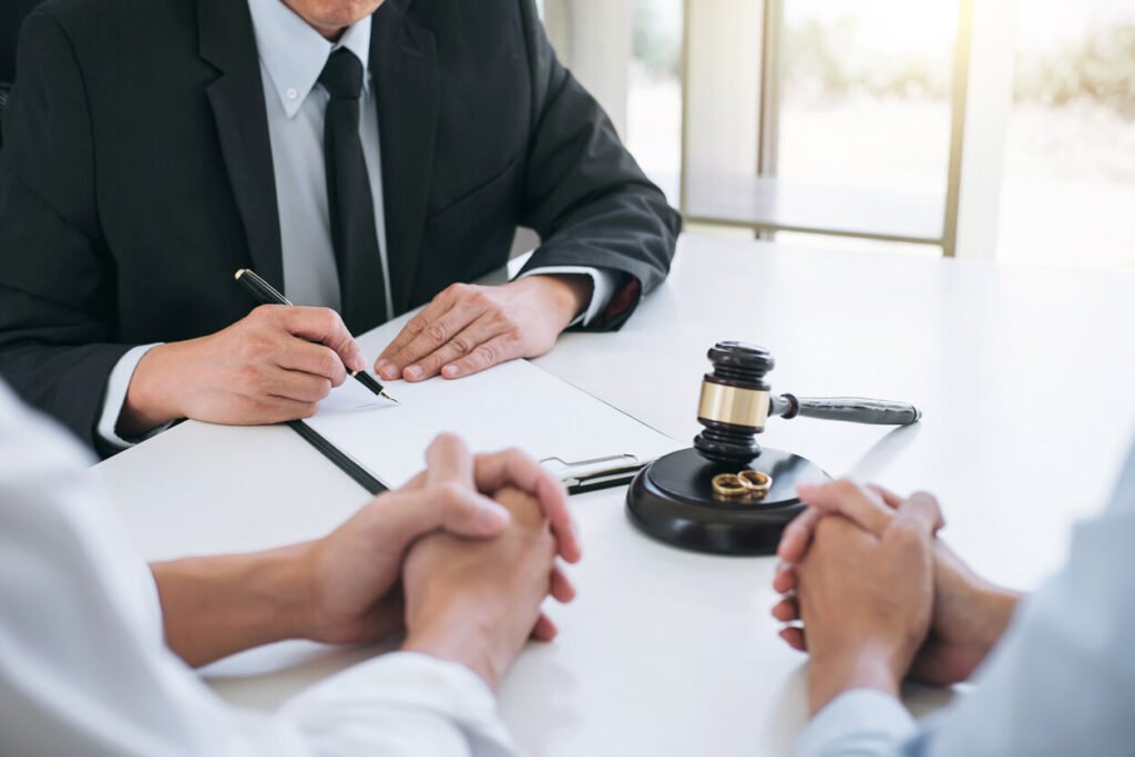 7 Tips for Choosing a Divorce Attorney