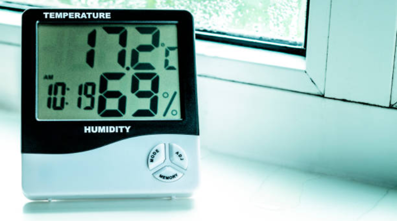Compute the changes in weather using meteorological instruments
