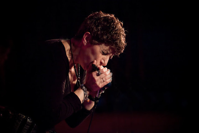 Female Harmonica