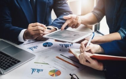 Five Essential Traits of a Successful Investment Professional