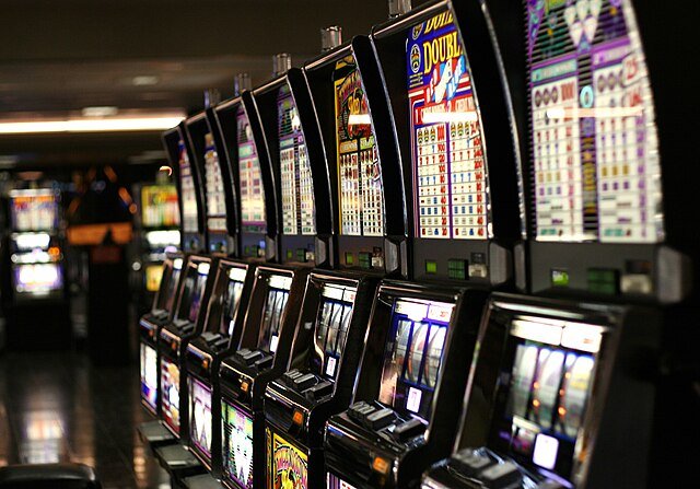 Unveiling the Exciting World of Online Slots: An Introduction and Comprehensive Guide for Playing Online Slots